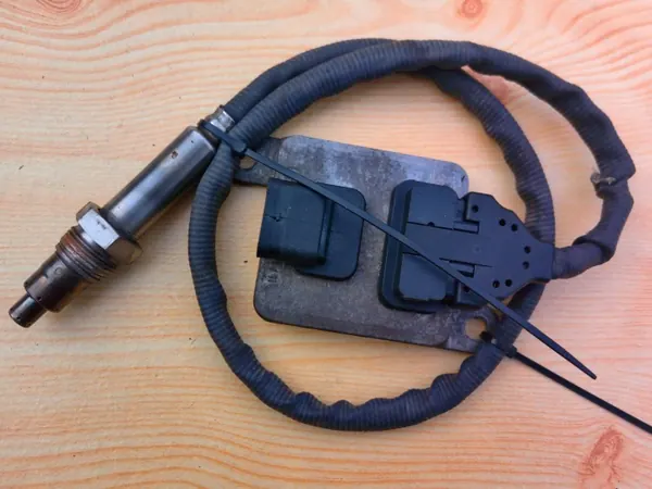 Mercedes NOX-effektsensor OEM A0009051512 image 6