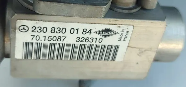 2006 Mercedes-Benz S W221 Ilmastointikondensaattori A2218300358 image 3