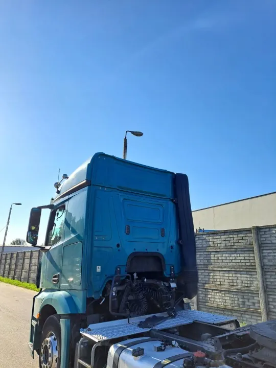 Cadre de cabine étroit Mercedes Actros MP4 Euro 6 - Occasion image 6