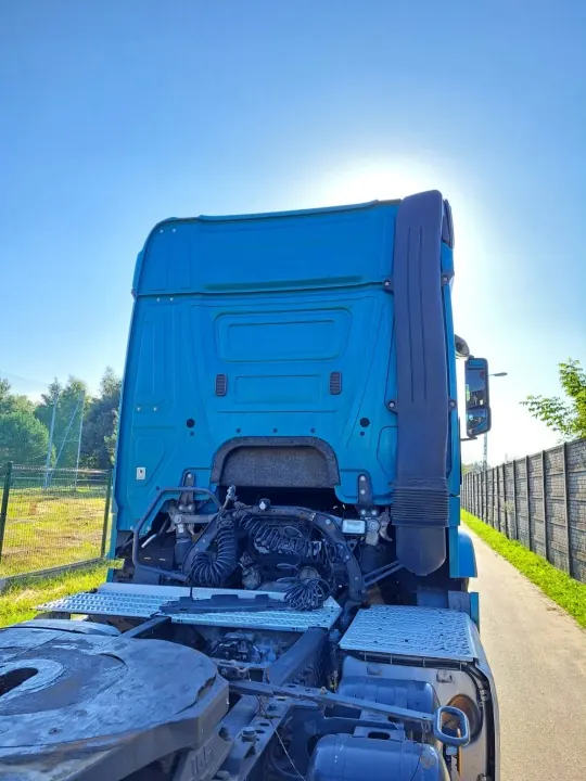 Cadre de cabine étroit Mercedes Actros MP4 Euro 6 - Occasion image 7