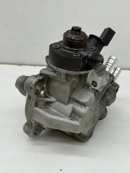 AUDI A8 A7 A6 C7 3.0 TDI Polttoaineen ruiskutuspumppu OEM image 10