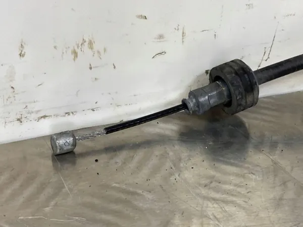 Kia Handbremskabel OEM FOB46360 - Gebraucht image 3