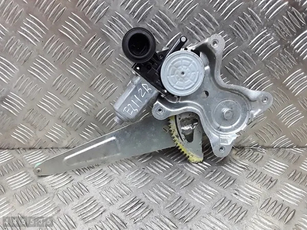 Régulateur de vitre OEM 8572032150 pour Toyota RAV4 2005 image 2