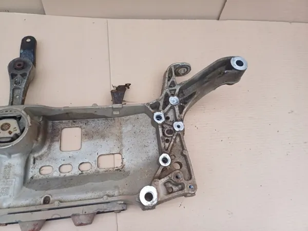 Fram slädehållare OEM 7N0199369A för VW Passat B7 image 3