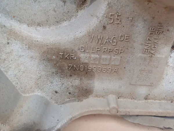 Fram slädehållare OEM 7N0199369A för VW Passat B7 image 8