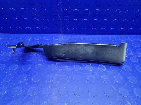 AUDI A5 8T Supporto Parafango Anteriore Sinistro OEM 8T0821136G image 2