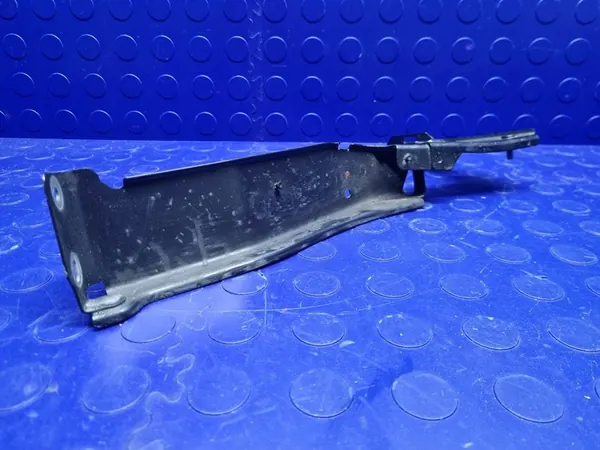 AUDI A5 8T Supporto Parafango Anteriore Sinistro OEM 8T0821136G image 7