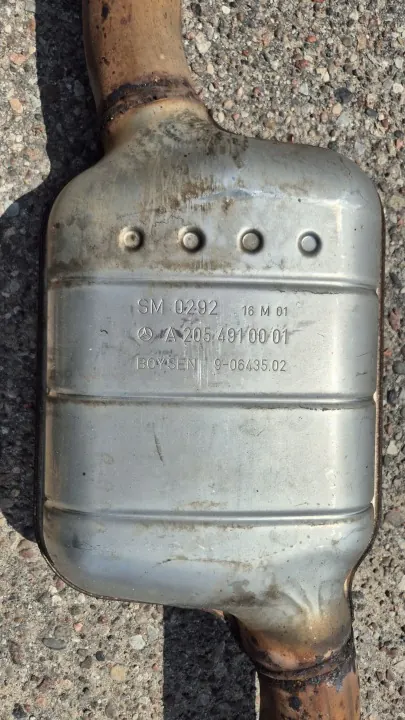 Middenuitlaatdemper OEM A2054911301 A2054910001 image 3