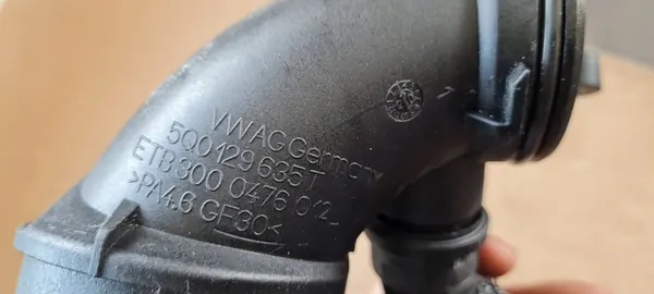 Q3 83A Ansaugschlauch 2.0 TFSI VW Audi Tiguan II image 10