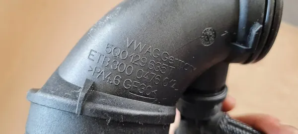 Q3 83A Ansaugschlauch 2.0 TFSI VW Audi Tiguan II image 9