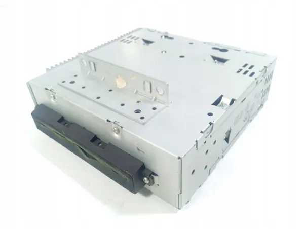 Volvo CD-soitin OEM M3S134 MAR 00018326 - Käytetty image 3