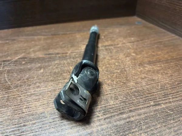 Lenksäulenkreuz OEM A9064600016 - Gebraucht image 4