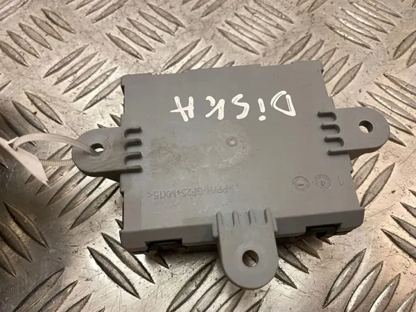 Land Rover Deurmodule OEM JPLA14D619BA - Gebruikt image 4