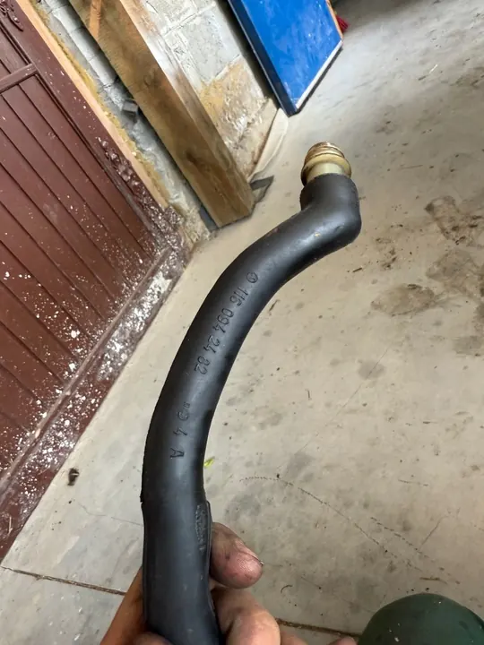 Luchtafvoer Mercedes W126 SEC R107 560SL image 9