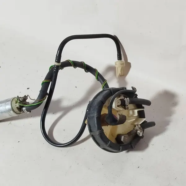 Audi OE Brandstofpomp A6 S6 C5 image 2