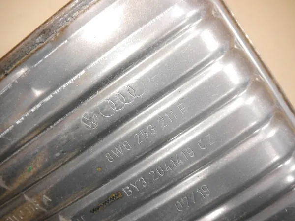 Audi A4 A5 8W Uitlaat Demper OEM 8W0253350BH image 3