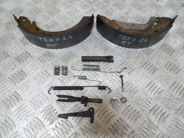 Nissan Terrano II Ford Maverick Jarrupalat image 3