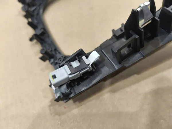 BMW X6 G06 LCI Garniture Console OEM 9634799 Bois Fineline image 10