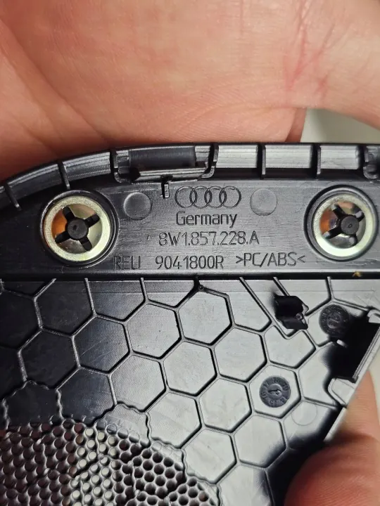 Cubierta Altavoz OEM 8W1857228A para Audi A4 B9 image 6