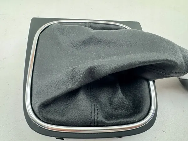 Palanca de cambios superior Volkswagen Golf VI 2009 image 8