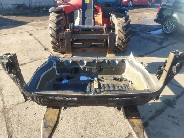 Piso porta-malas traseiro Toyota Sienna OEM SIENNA WANNA PAS TYŁ image 2