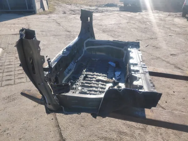 Piso porta-malas traseiro Toyota Sienna OEM SIENNA WANNA PAS TYŁ image 3