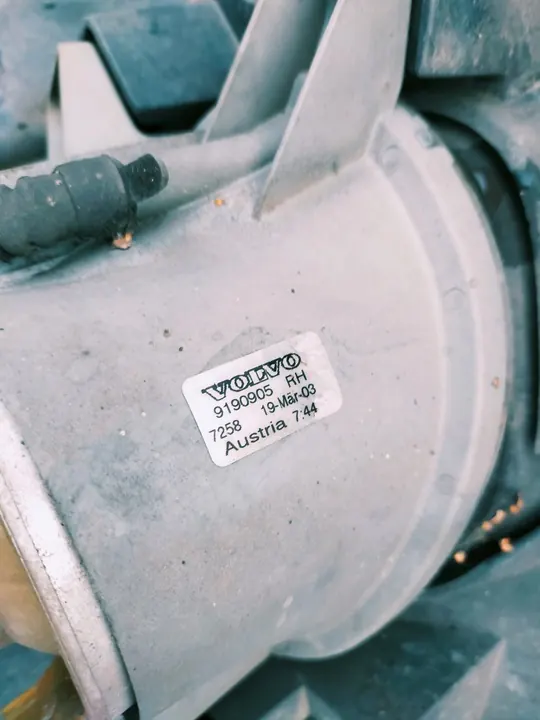 VOLVO XC70 HALÓGENA ESQUERDA 9190904 image 2