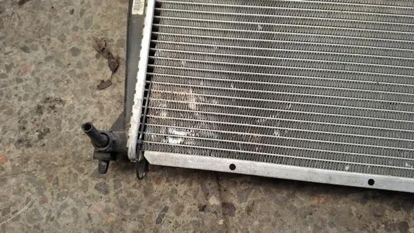 Waterradiator OEM 9613892380 voor Citroen Xantia 1.8 image 3