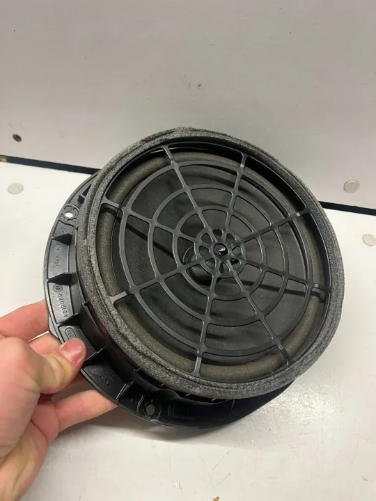 Subwoofer OEM YQP3953 pour Audi A4 S4 B9 Arrière image 3