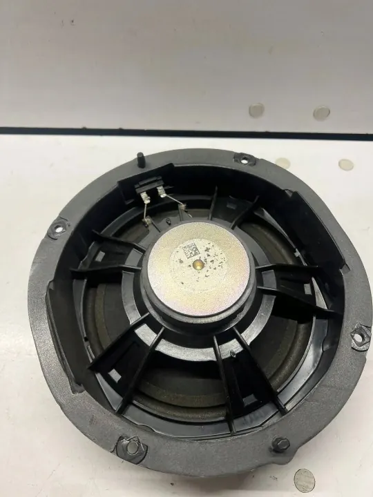 Subwoofer OEM YQP3953 pour Audi A4 S4 B9 Arrière image 5