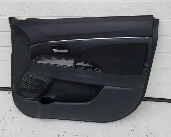 Mitsubishi ASX Höger Framdörrspanel OEM image 3