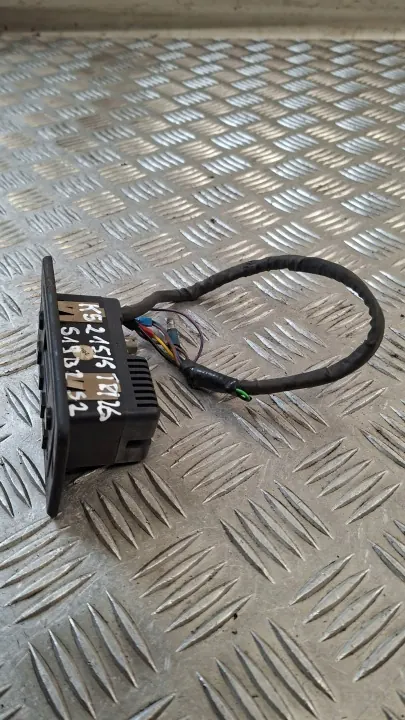 Webasto verwarmingsregelmodule OEM 466.387 - Gebruikt image 6