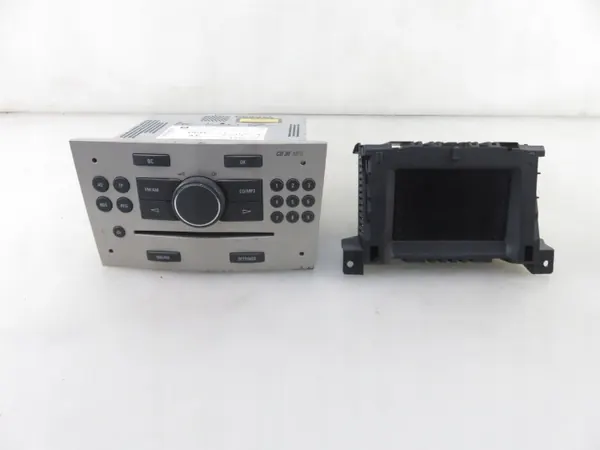 Radio OEM 13255553 d'occasion pour Opel Astra H image 8