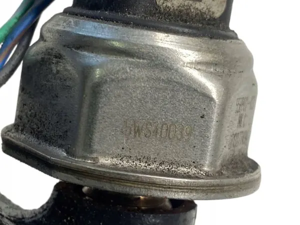 Trilho de combustível Ford C-MAX I 2008 image 5