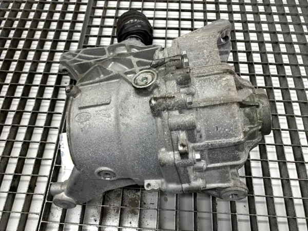 Différentiel arrière OEM K8D2-4N053-AE Land Rover Evoque image 4