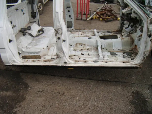 Nissan OE LUK4225 Hytpelare - Begagnad för D22 Navara image 3