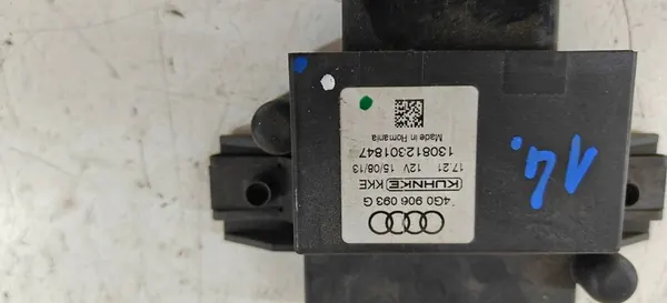 Audi Q5 SQ5 Pumpkontrollmodul 4G0906093G image 4