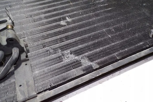 Ilmastointijäähdytin BMW 8 (E31) 1994 image 2