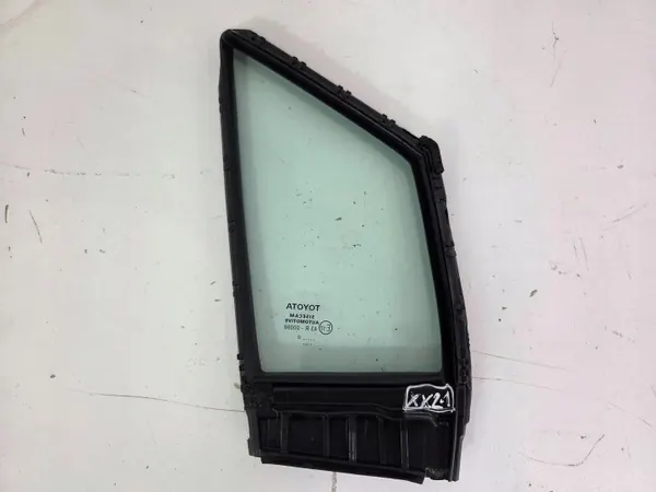 Vidrio Triangular Puerta Delantera Izq OEM 68216-02020 image 3