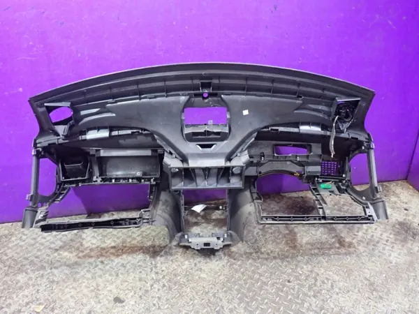 Tableau de bord OEM Zawada-383937- pour Peugeot 307 CC Cabrio image 5