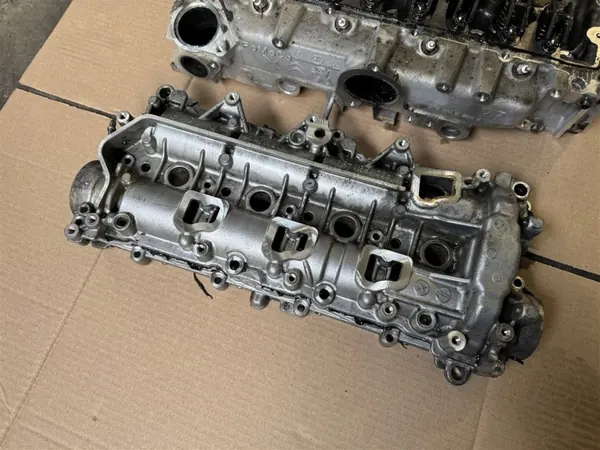 OEM 9812313410 Culasse & Arbres à Cames 1.5 HDI image 4