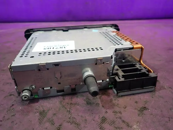 Radio CD Citroen OEM Zawada-387105- Usado image 4