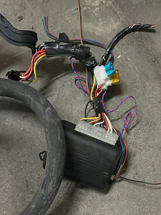 Kit GLP OPEL CORSA 1.0 OEM - Instalación Gas Usada image 5