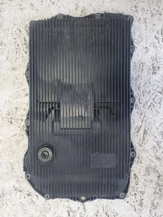 BMW X3 F25 vaihdelaatikon öljypohja OEM 0501218048 image 2