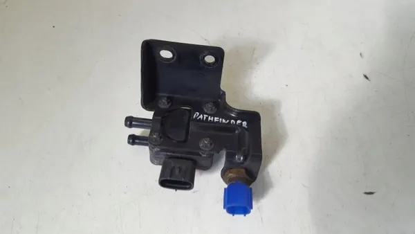 DPF-Ventil OEM 1049901330 für Nissan Pathfinder R51 image 2