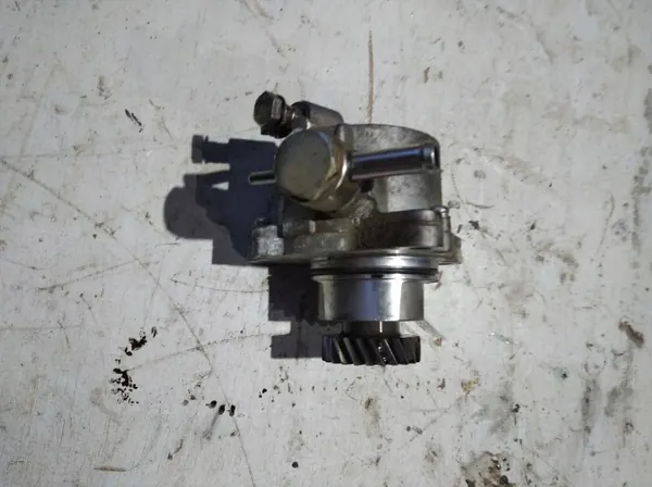 Bomba de vácuo OEM 14650MA70A para Nissan Cabstar image 2