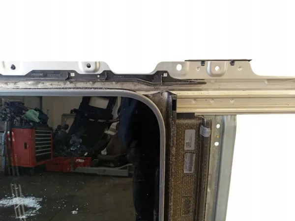 Techo solar usado OEM A2057801701 Mercedes W213 image 8