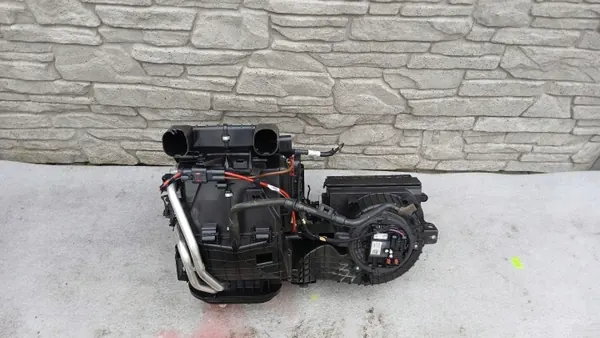 Lämmitysydin OEM 39078382 AKV Opel Astra K:lle image 2