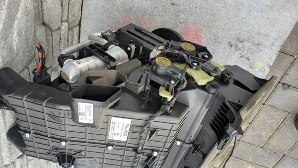 Lämmitysydin OEM 39078382 AKV Opel Astra K:lle image 3