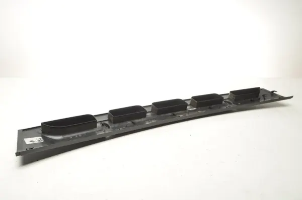 Cache pare-brise Mercedes W245 OEM A1698360018 image 9